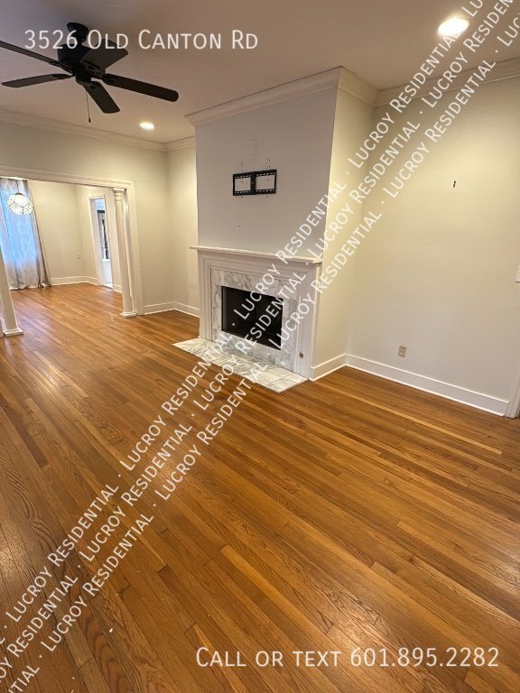 Building Photo - Super-Cute updated 3-Bedroom Home with Har...
