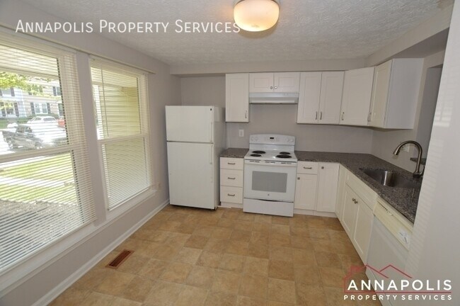 Building Photo - 1186 White Coral Ct