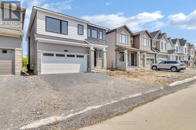 Building Photo - 852 Pearly Everlasting Cres