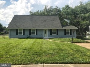 Building Photo - 4808 Sprayer St