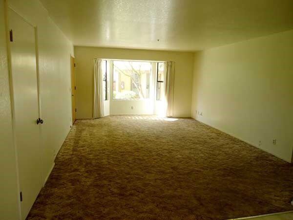 Sala de estar - 1095 Orcutt Rd