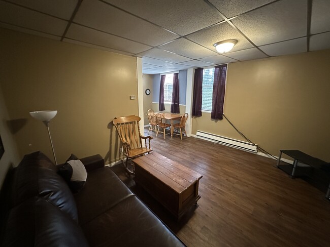 Photo du bâtiment - 742 Mill St