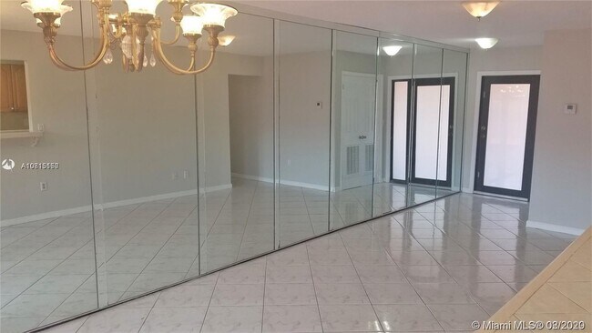 Foto del edificio - 9331 SW 6th Ln