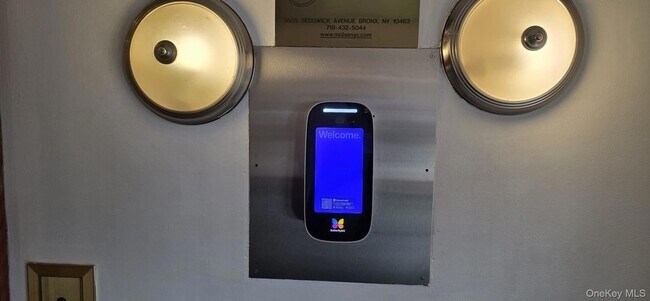 Foto del edificio - 3240 Netherland Ave