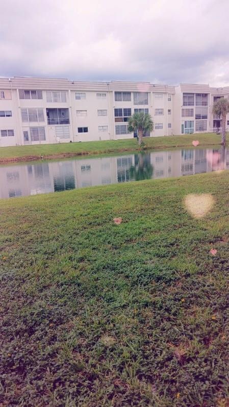 Building Photo - 8300 Sunrise Lakes Blvd