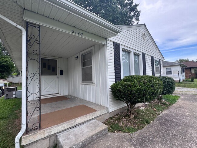 Foto del edificio - House in Paducah City Limits