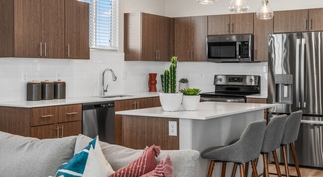 Foto del edificio - 6326 S 47th Dr