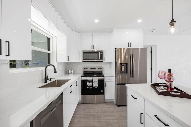 Foto del edificio - 6335 Southgate Blvd