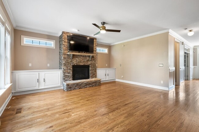 Building Photo - Available Early April! Gorgeous Updated 5-Bedroom, 5-Ba in the Desirable Amberly Community!