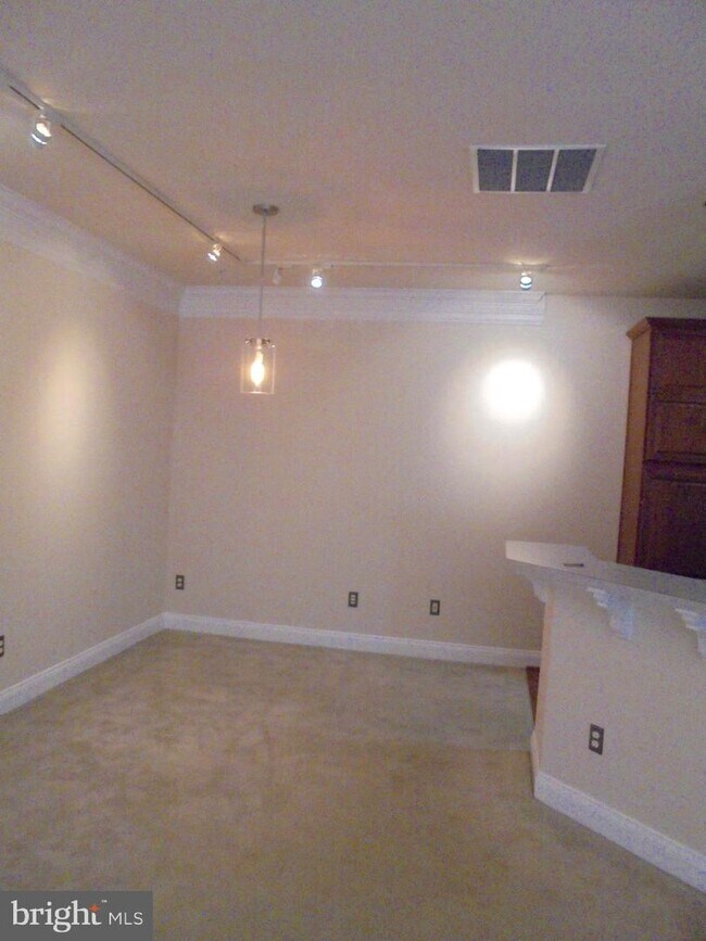 Building Photo - 5115 Grimm Dr