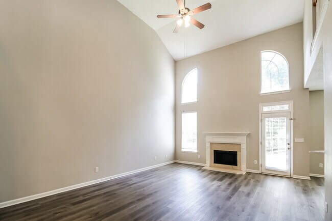 Foto del edificio - 7601 Hilltop Way