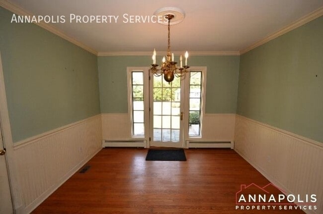 Building Photo - 208 Avondale Cir