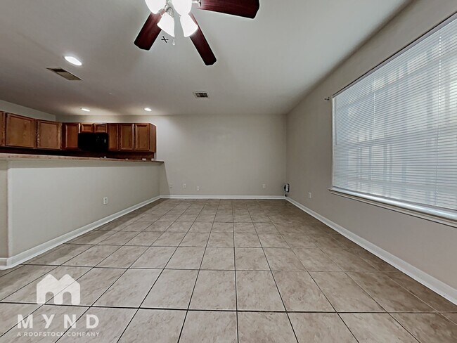 Foto del edificio - 6128 Sidney St