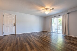 Building Photo - 501 Ocean Trace Arch