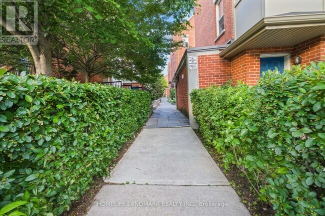 Building Photo - 2 Kay MacPherson Ln