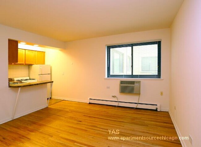 Foto del edificio - 540 W Roscoe St