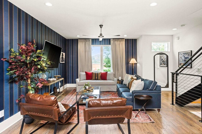 Building Photo - 776 E Argyle Ave