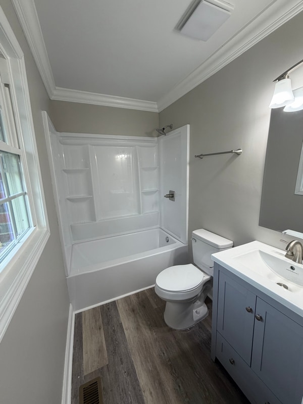 Building Photo - 2141 Leavensworth Rd