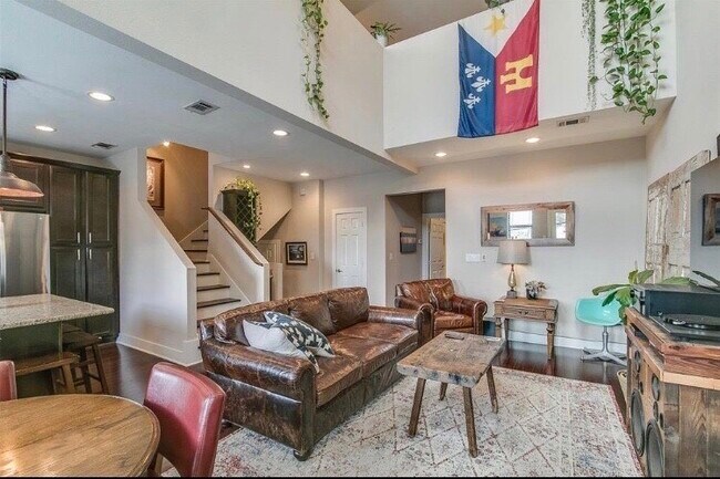 Foto del edificio - 1703 Patterson St