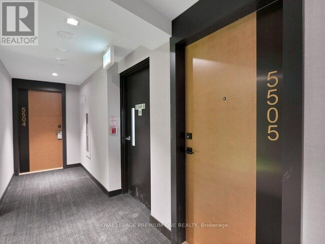 Building Photo - 2920 Hwy 7