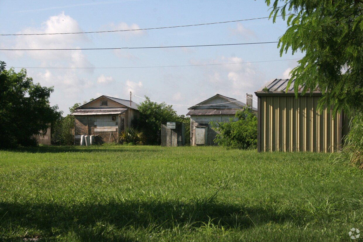 Foto principal - 3304 W Shell Point Rd