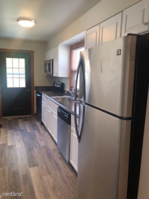 Building Photo - 2 br, 1.5 bath Apartment - 122 West Second