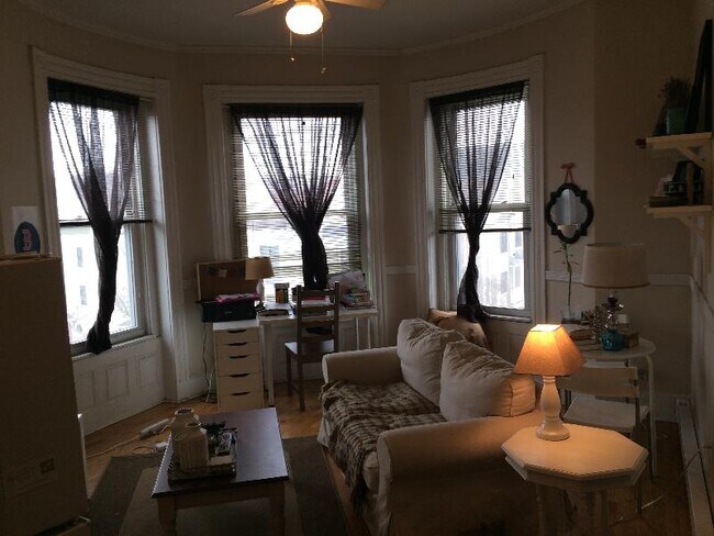 Foto del edificio - 1451 Tremont St