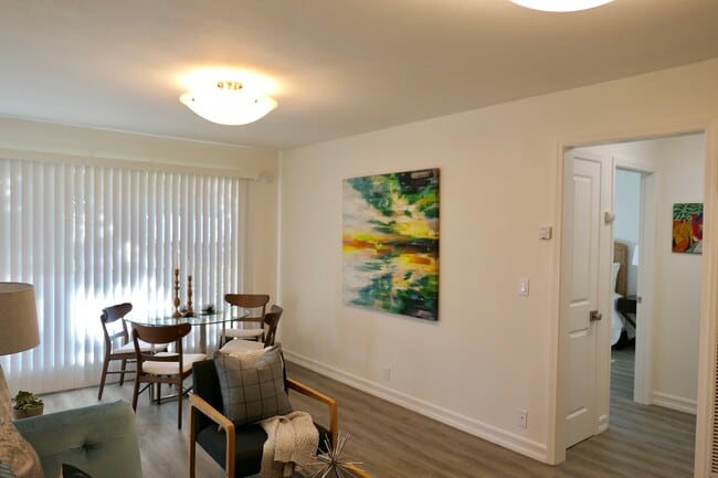 Living Area Looking East - 2249 Bonar St