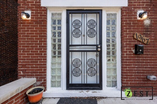 Foto del edificio - !! Spacious 4 Bed, 2 full bath 1974sqft Re...