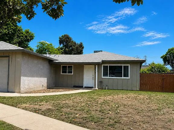 Building Photo - Spacious and well-maintained 4-bedroom, 1.5-bath home located in a desirable Fresno neighborhood.