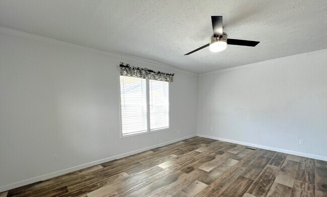 Foto del edificio - 10611 Lyons Ct