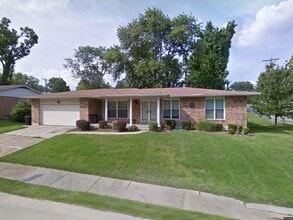 Building Photo - 11003 Fawnhaven Dr