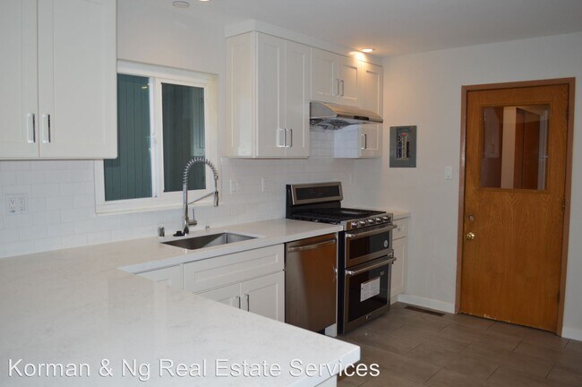Foto del edificio - 4 br, 2.5 bath House - 189 Fairlawn Drive