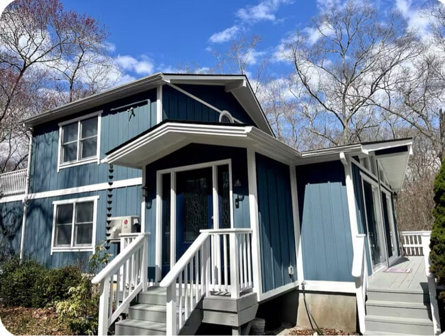 Building Photo - 127 Potter Hill Rd