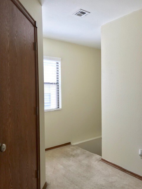 Building Photo - 3300-3302 Ridgecrest Cir