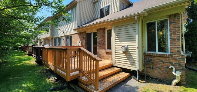 Foto del edificio - 152 Legacy Park Cir