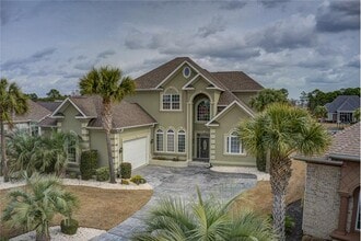 Building Photo - 205 Utopiate Ct