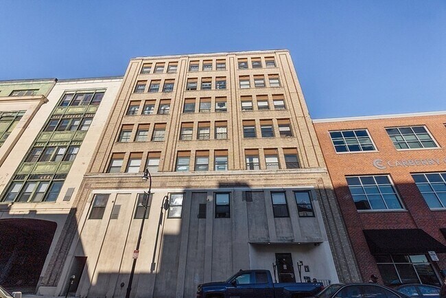 Foto del edificio - 17 Federal St