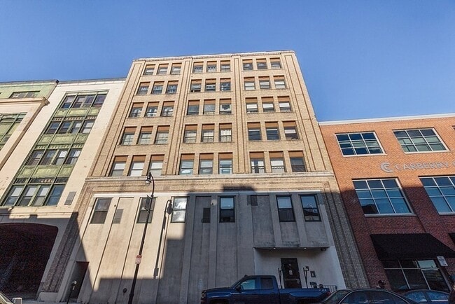 Building Photo - 17 Federal St