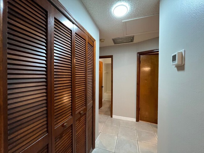 Building Photo - 3/2 Townhome In Winter Garden
