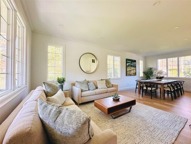 Foto del edificio - 10 Ginny Ln