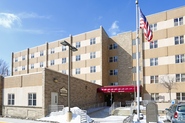 Building Photo - King Beaver Apartments