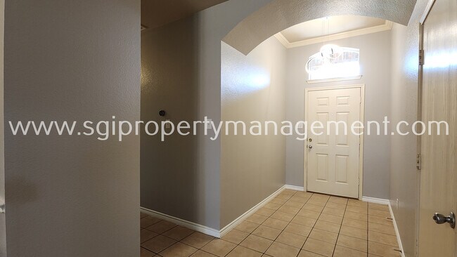 Foto del edificio - 4013 Dellman Dr