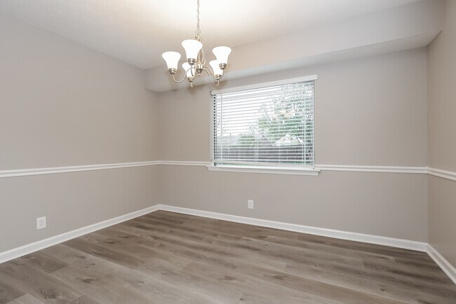 Building Photo - Spacious 3 Bedroom Ranch with One-Car Garage