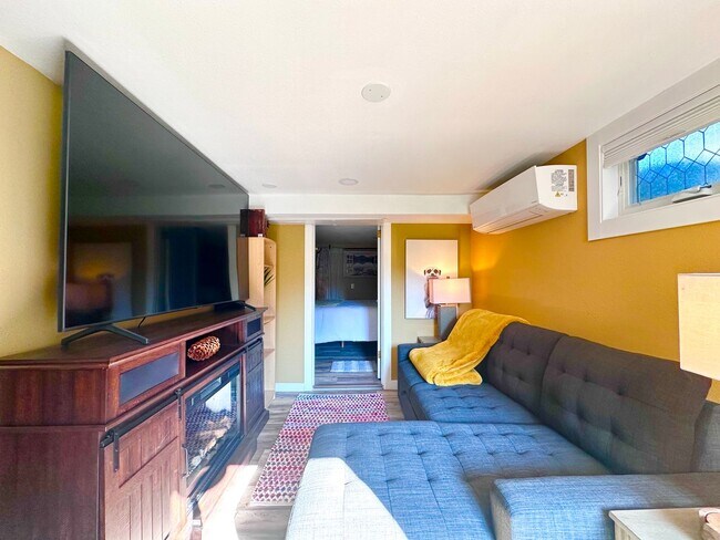 Photo - Modern Comfort Meets Convenience – Fully Furnished 2-Bedroom ADU in Milwaukie! Apartment