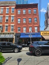 Building Photo - 346 Grove St