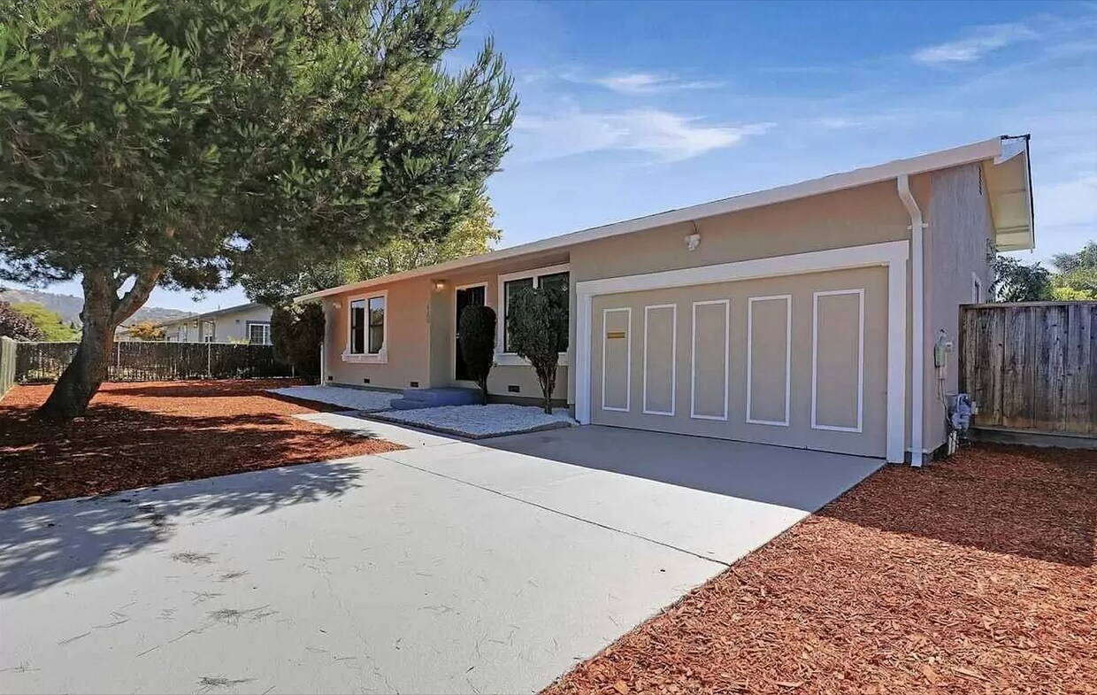 Foto principal - 1480 73rd Ave