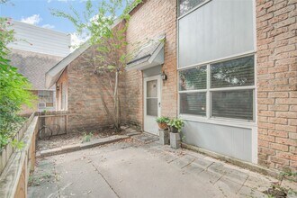 Building Photo - 1433 Cedar Post Ln