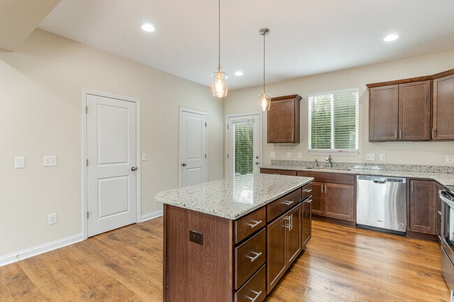 Foto del edificio - 489 S Arlington Rd