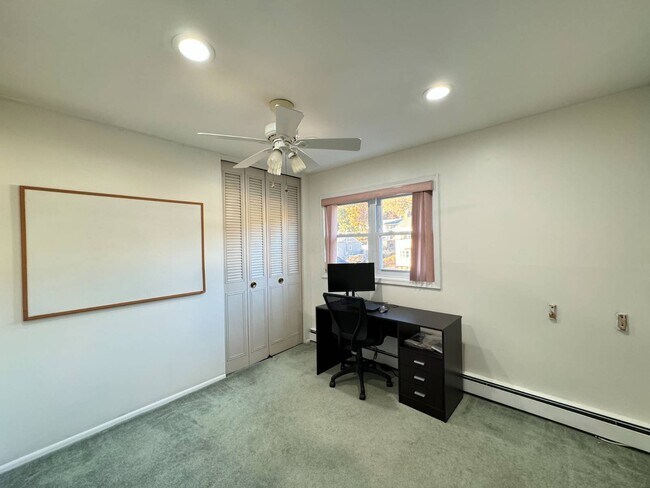 Foto del edificio - 311 Concord St